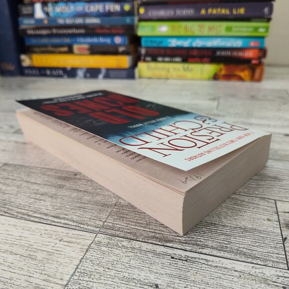 OLD BONES A Nora Kelly Novel Preston & Child Suspense‎ #1 in Series 2020 - Picture 9 of 11